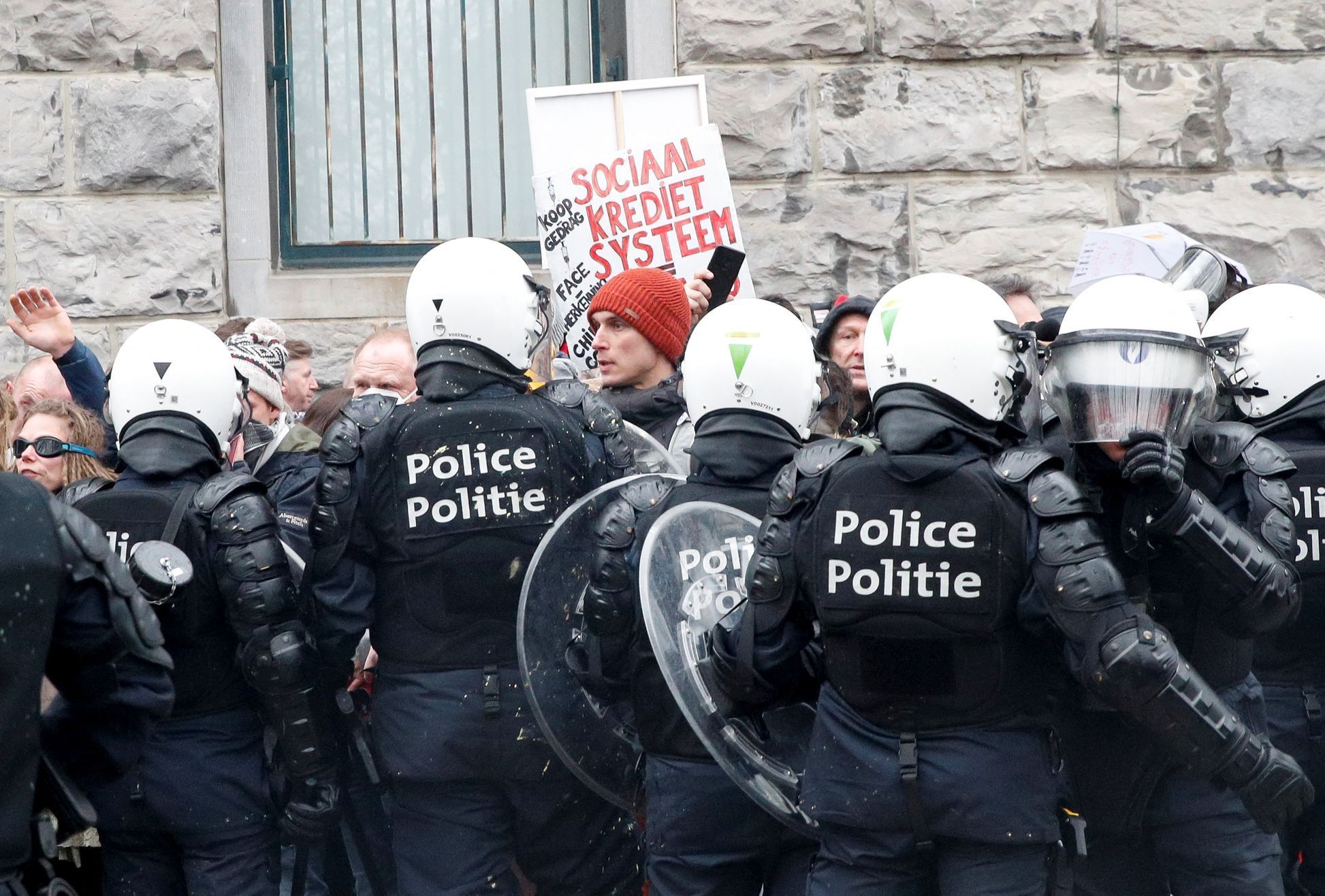 Protesty proti covidu v Bruselu