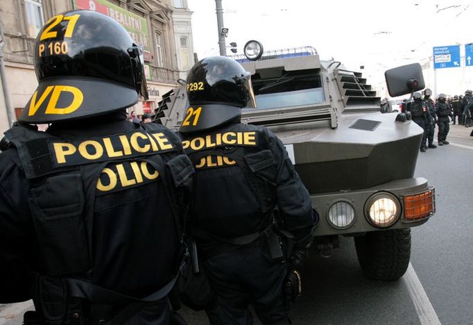 Plzeň je pro dnešek policejním městem. Uniformy budou centrum hlídat až do noci.