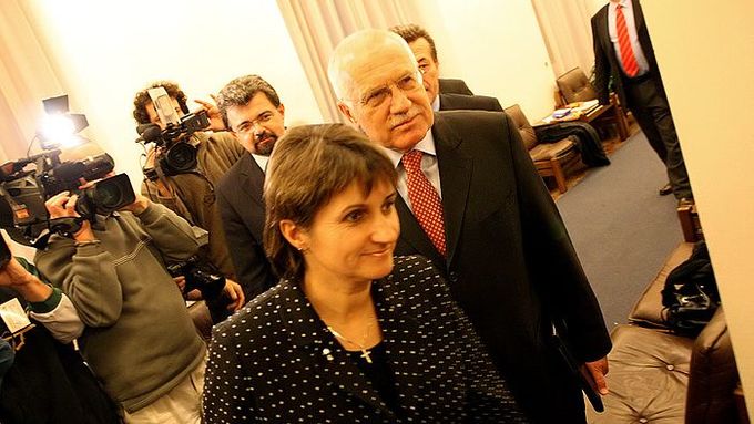 Předsedkyně poslaneckého klubu KDU-ČSL Michala Šojdrová a prezident Václav Klaus