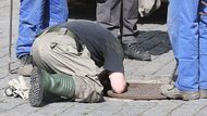 Policejní pyrotechnik do každého strčí hlavu