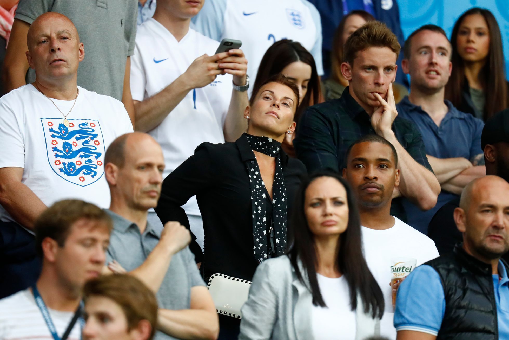 Euro 2016, Slovensko-Anglie: Coleen Rooneyová, manželka Wayna Rooneyho