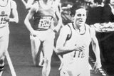 Nejstarší dosud platný rekord fenomenální běžkyně Jarmily Kratochvílové slaví 7. března 35. narozeniny. toho dne roku 1982 se jí na halovém ME v Milánu při běhu na 400 metrů zastavily stopky na 49,59 vteřiny.
