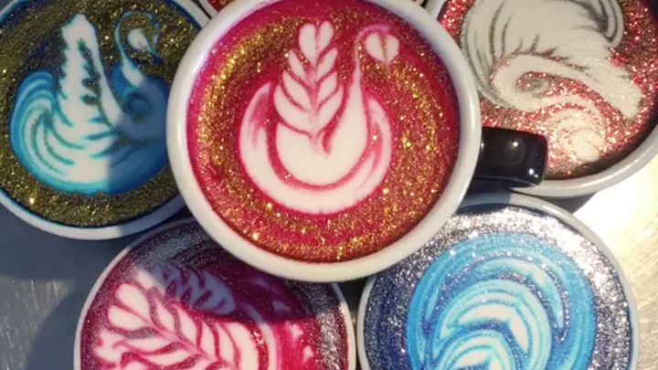 Dýňové latté se vrací. Kavárnám i fastfoodům se vyplácí sázka na sezónní menu; Zdroj foto: instagram/em321