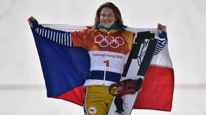 Eva Samková slaví bronz na ZOH 2018