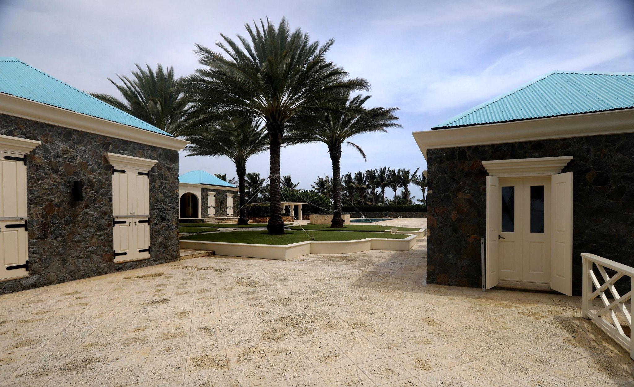 Jeffrey Epstein, ostrov, kriminalita, prostituce