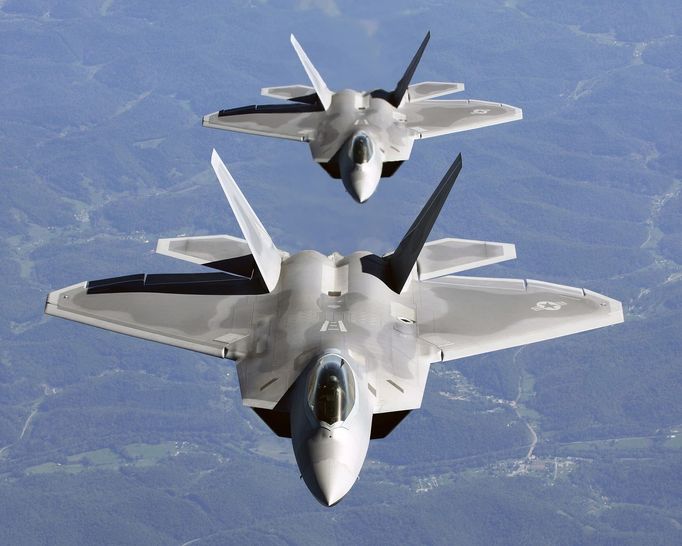 Americké stíhací letouny F-22-