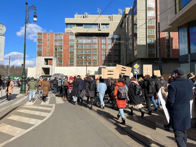 Vysokoškolští pedagogové protestovali proti nízkým mzdám.