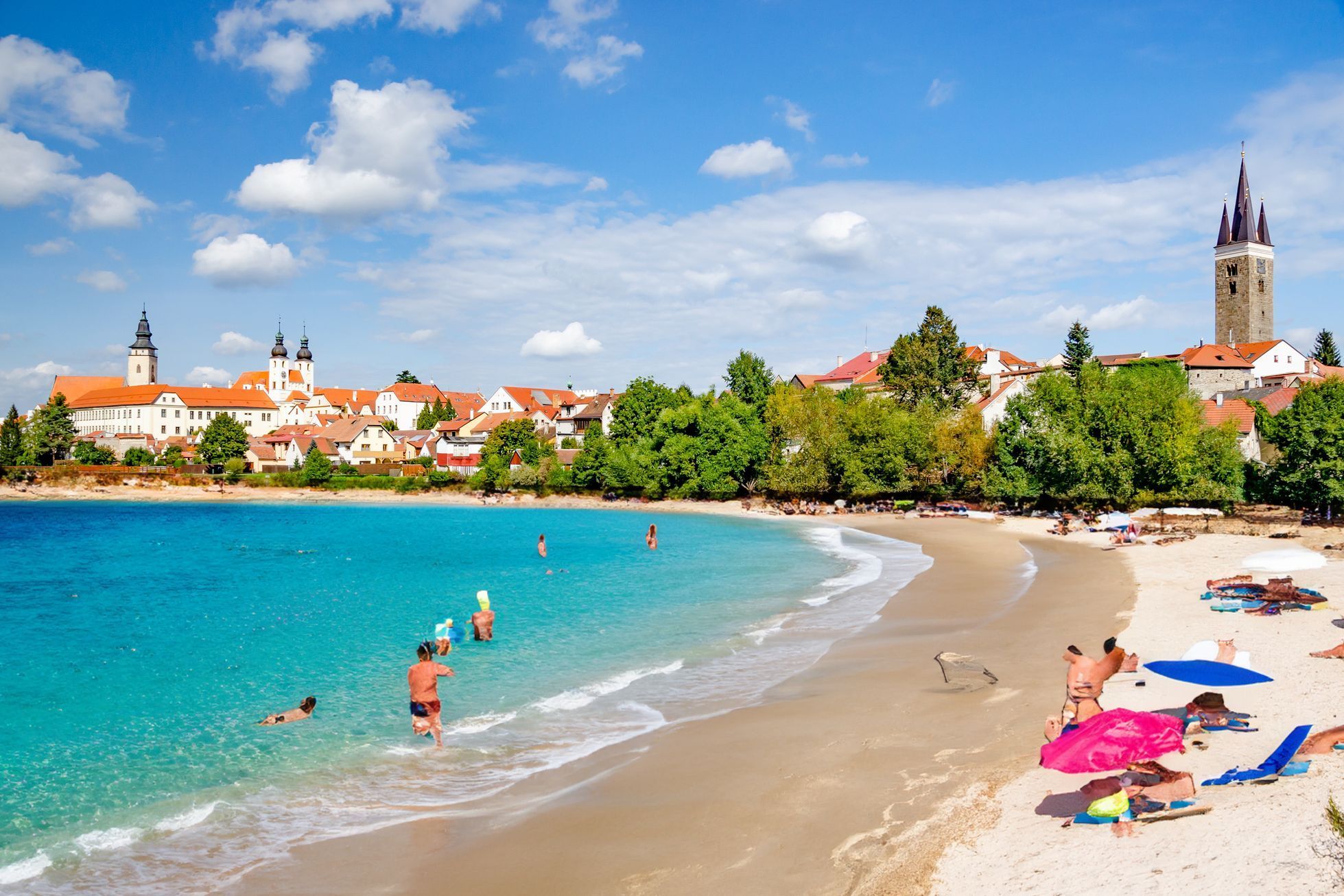 Jak by to vypadalo, kdyby Česko mělo své moře, koláž, umělá inteligence, fikce, moře, Česko, Magazín