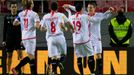 FC Sevilla slaví gól proti Estorilu v Evropské lize