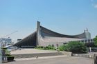 Olympijský stadion Yoyogi National Gymnasium se nachází v jednom z největších parků v centrální části Tokia. Jeho autorem je japonský architekt a laureát prestižní Pritzkerovy ceny Kenzo Tange.