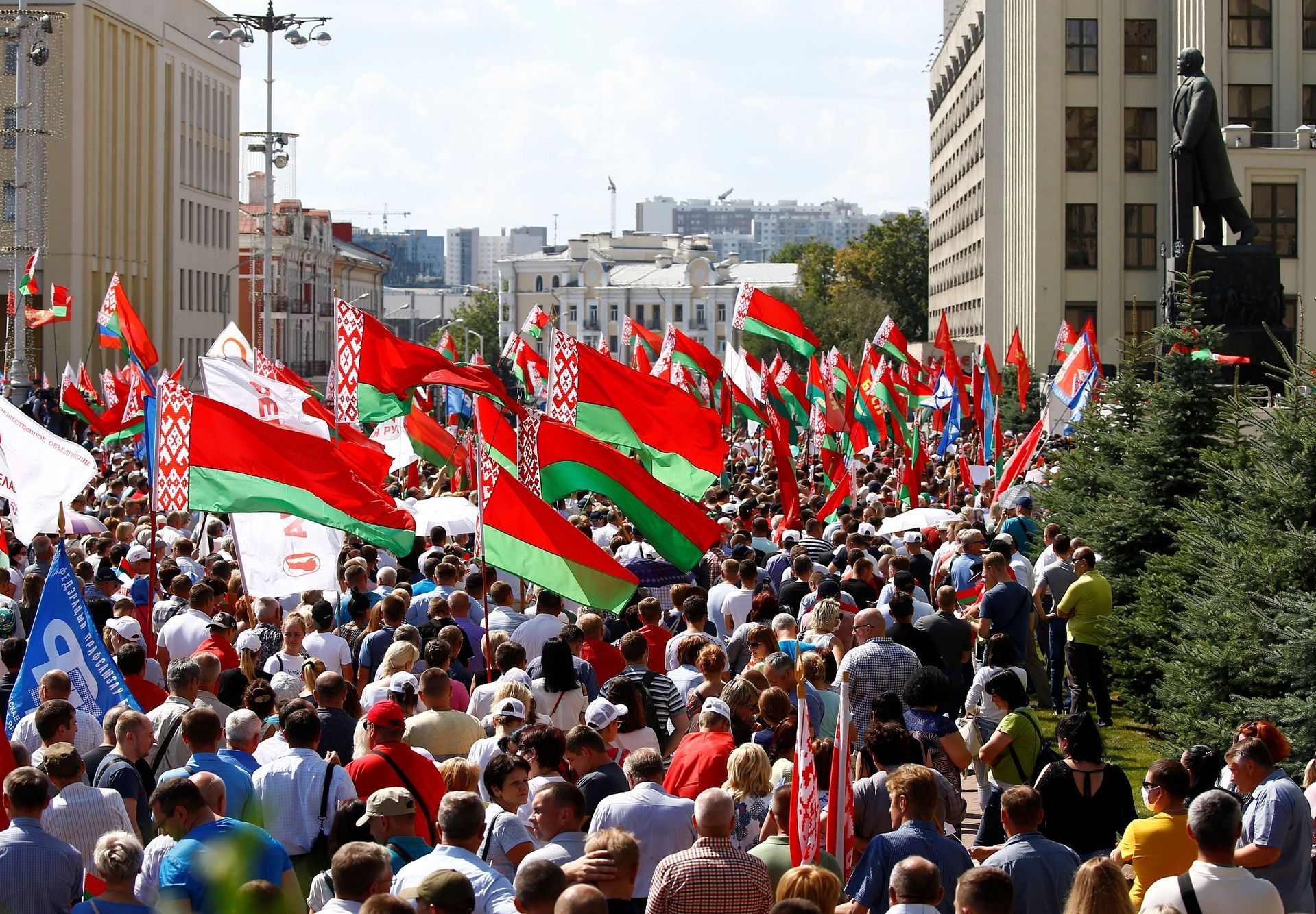 Provládní demonstrace v Minsku