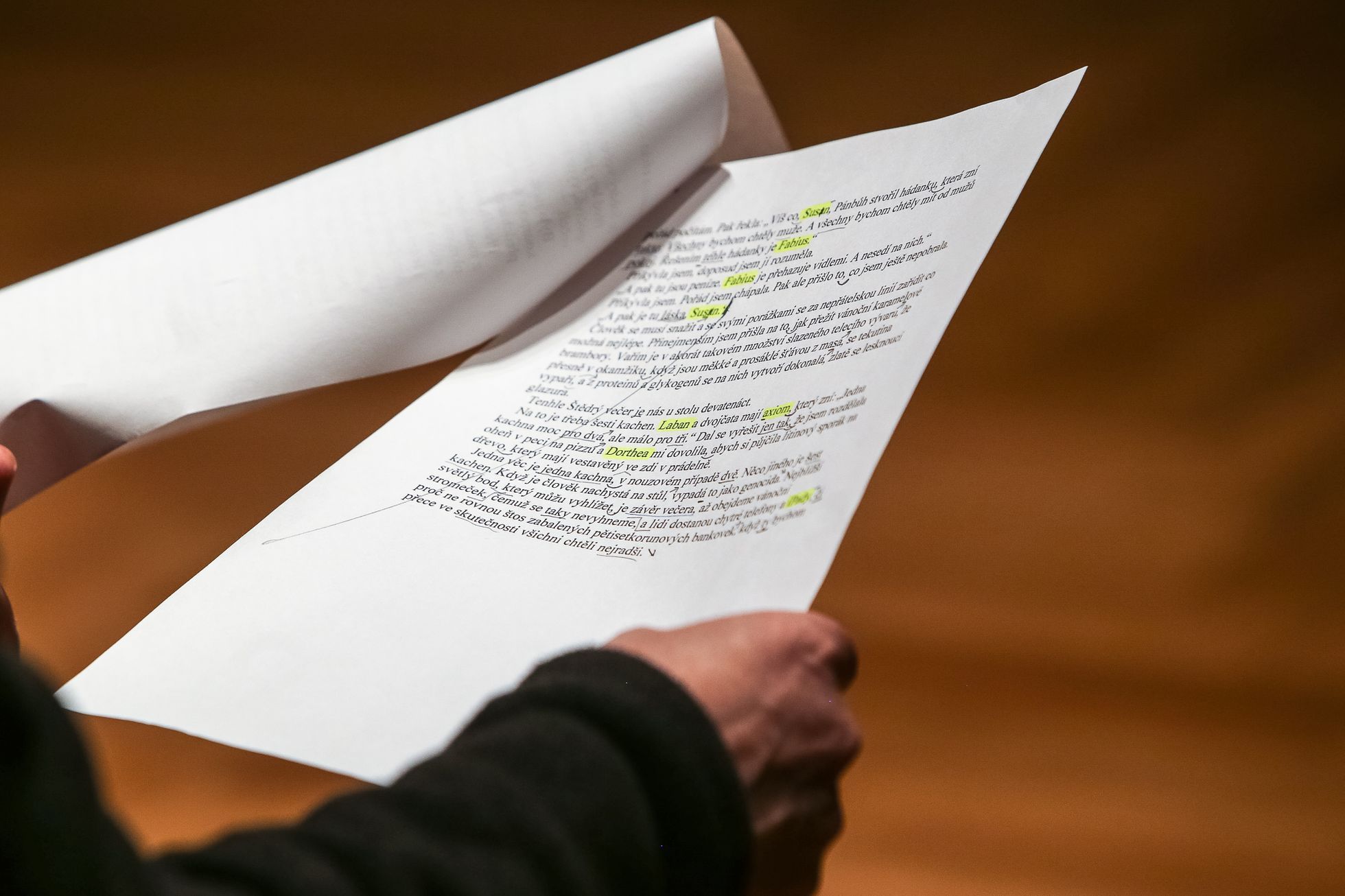 Peter Hoeg čte v Praze ze své knihy