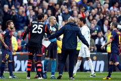 Valdés si za urážky rozhodčího v Clásicu 4 zápasy nezahraje