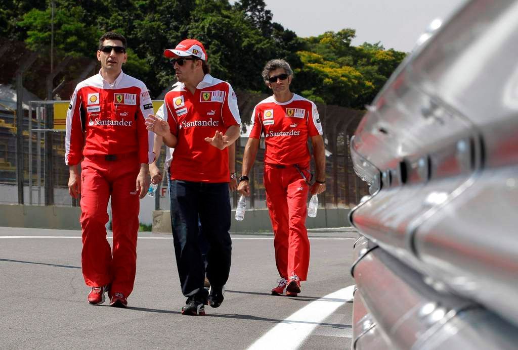 F1 zamířila do Brazílie: Alonso