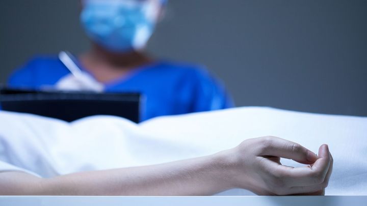 I přeživší z Osvětimi milují život. Eutanazii odmítám, lze ji zneužít, říká odborník