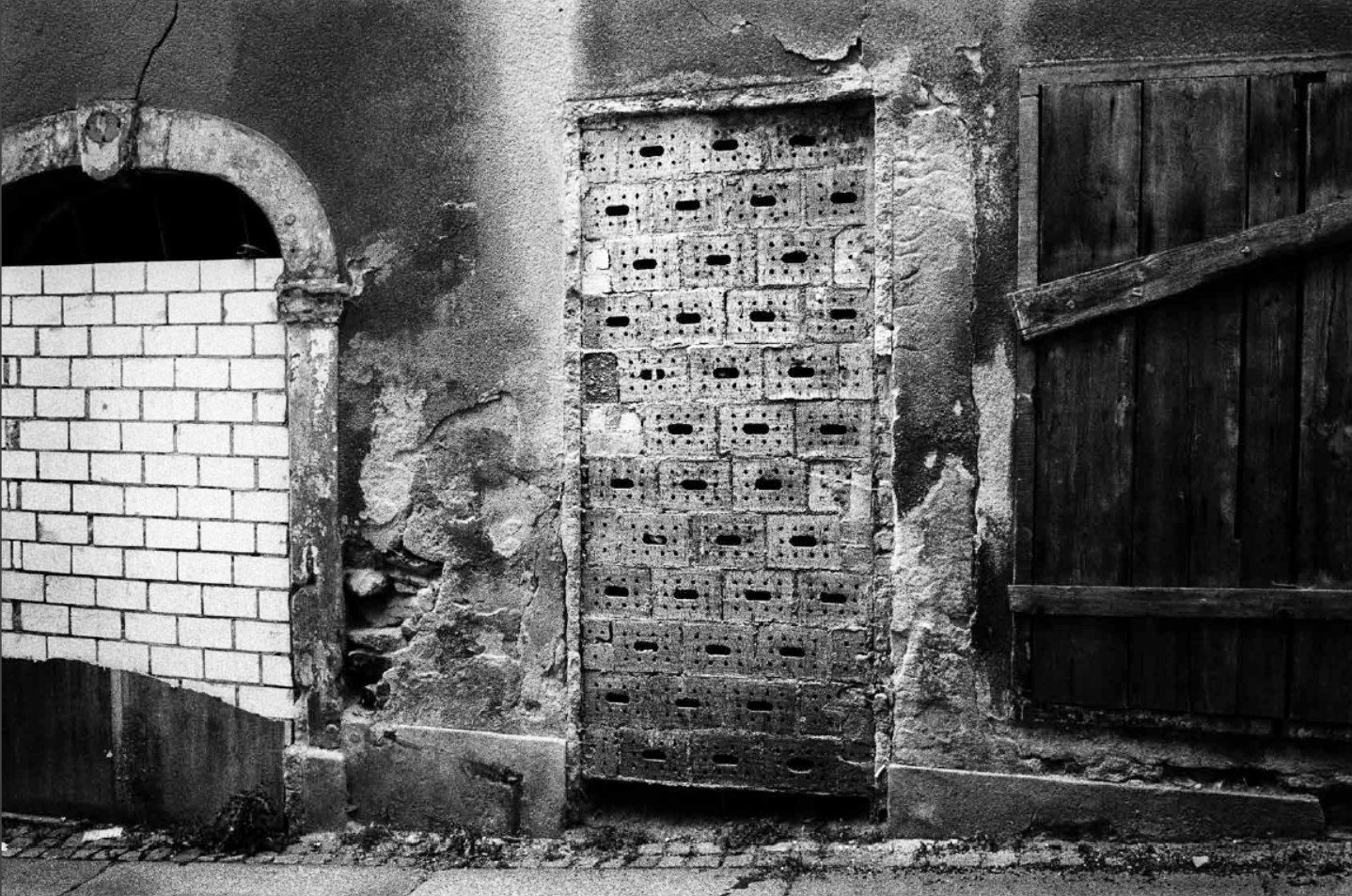 Jednorázové užití / Fotogalerie / Fascinující momentky brněnského fotografa Jaroslava Pulicara ukazují vizualitu bytí