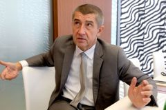 Miliardář Babiš pošle do souboje o Senát sedm kandidátů