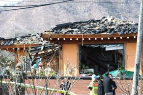 Tragický omyl. Pilot zadal při cvičení špatné souřadnice, bomby svrhl na vesnici