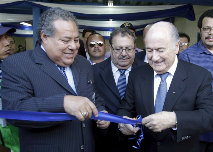 Julio Rocha a Sepp Blatter