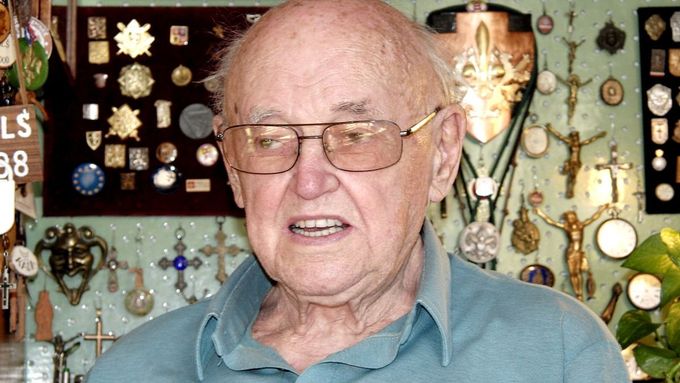 Zdeněk Káďa Zelený, téměř 90letý politický vězeň a skaut.