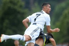 Ronaldovi stačilo na první gól v dresu Juventusu sedm minut. Dal ho béčku slavného klubu