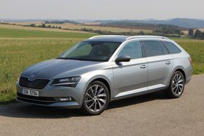 Britové milují škodovky. Fabia, Octavia i Superb získaly na ostrovech prestižní ocenění
