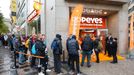 Otevření prvního amerického fastfoodového řetězce Popeyes v Česku, na Václavském náměstí, 3. 11. 2023.