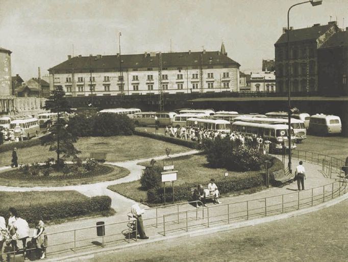 Autobusové nádraží Florenc.