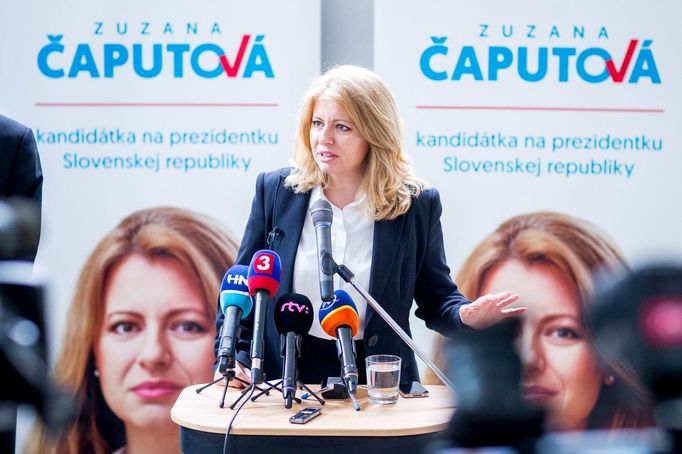 Zuzana Čaputová při ohlášení kandidatury do prezidentských voleb ve v Bratislavě v květnu 2018.