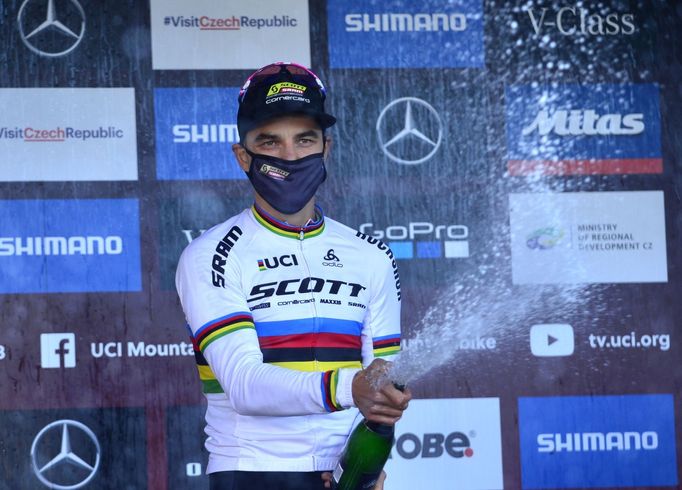 Nino Schurter dojel třetí