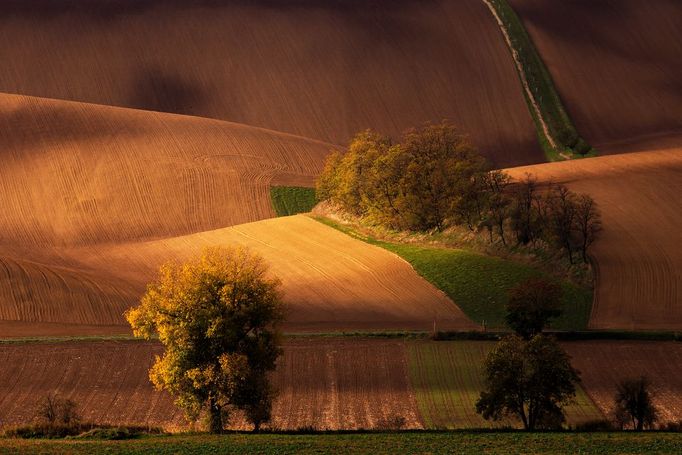 Moravské Slovácko. Ukázky z fotografické knihy Radka Severy a básnířky Ivety Gajda-Raponi