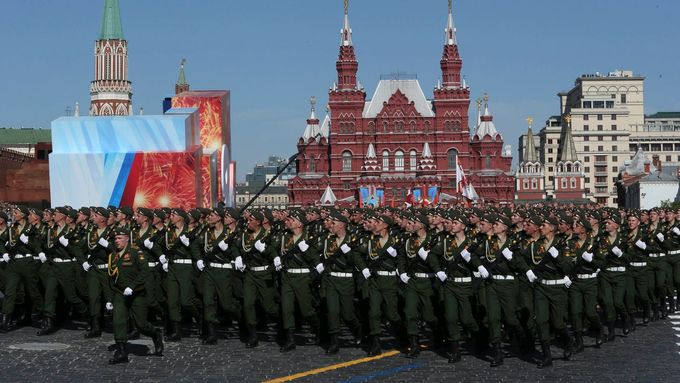 Demonstrace síly v Moskvě: Rusko si připomnělo konec války