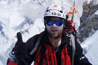 Libor Uher ve stěně K2.