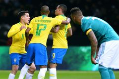 Německo po 20 měsících padlo, Španělé potupili Argentinu šesti góly