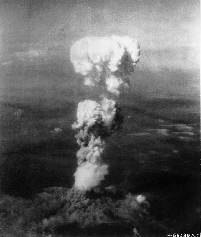 Výbuch atomové bomby v Hirošimě, 6. srpna 1945.
