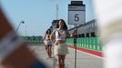 Porsche grid girls