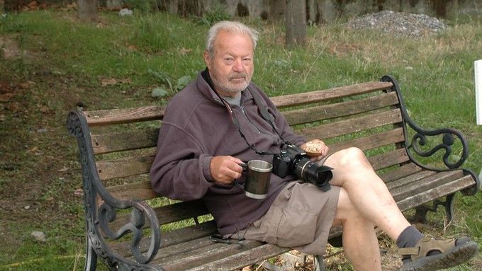 FOTO Čundr po Balkáně, spaní pod širákem. V 78 letech