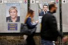 Francie odpočítává hodiny do prezidentských voleb. Třetina voličů neví, komu hodí v neděli hlas