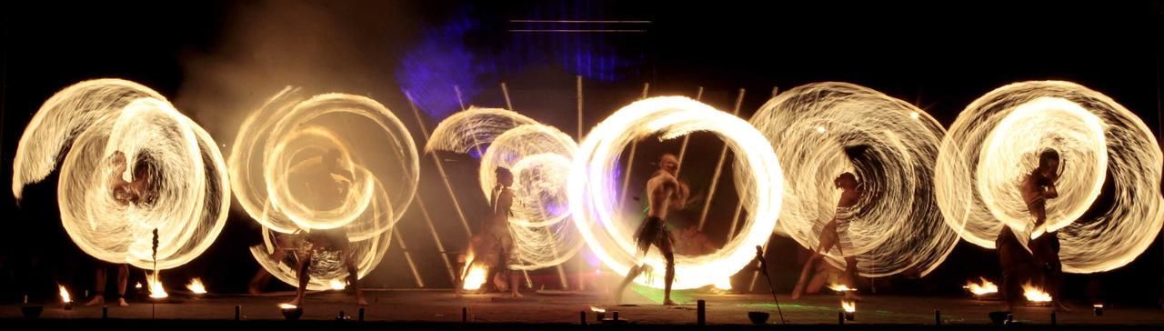 Obrazem: Fascinující hra s ohněm na festivalu v Minsku