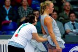 Ihned po jejím odstoupení ze zápasu se vyrojily spekulace, že Wozniacki svůj zápas prohrála úmyslně.
