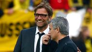 Před zápasem to vypadalo na idylku, trenéři Jürgen Klopp a José Mourinho si družně poklábosili na hřišti