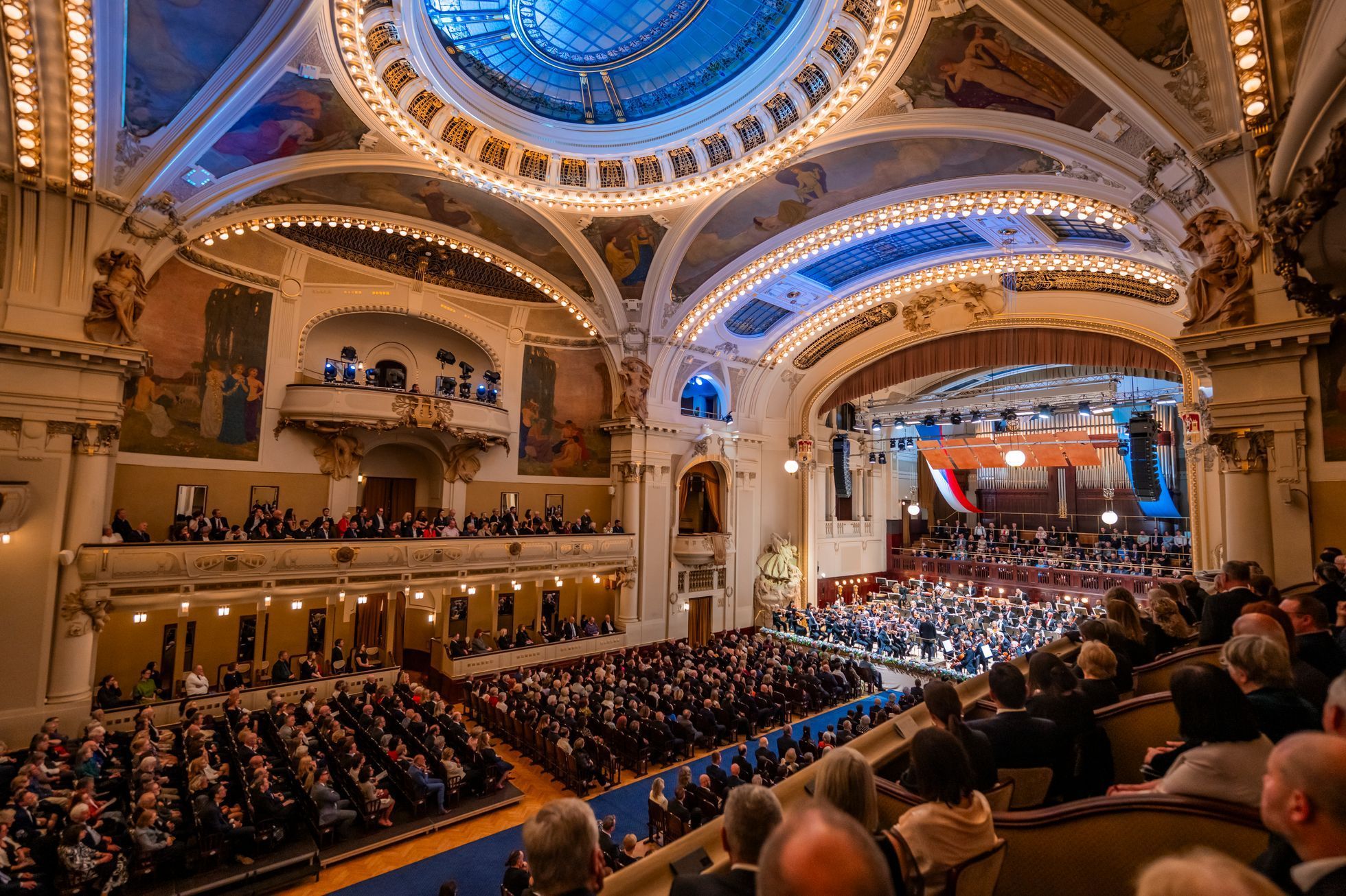 Chicago Symphony Orchestra, Pražské jaro, Obecní dům