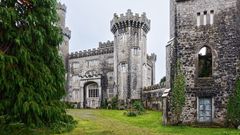 Strašidelný hrad Charleville a tajemný druidský les poblíž irského Tullamore