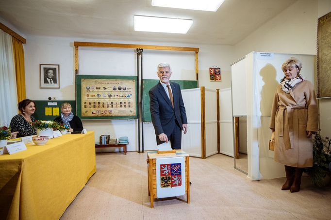 Petr Pavel odvolil v druhém kole prezidentských voleb v Černoučku na Litoměřicku, 27. 1. 2023