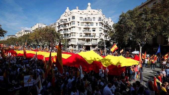 Demonstrace zastánců jednotného Španělska v Barceloně, 27.10.2019