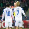LM, Plzeň - CSKA Moskva: Alan Dzagojev (10) dostává červenou kartu