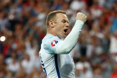 Video: Navrátilec Rooney se uvedl v Evertonu výstavním gólem. Podívejte se na jeho ránu ze 30 metrů