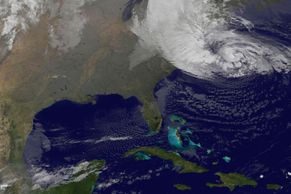 Srovnání po roce: Obrazy z míst, která zasáhla superbouře Sandy
