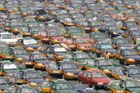 Čínské automobilky žádají vládu o pomoc. Nejen finanční