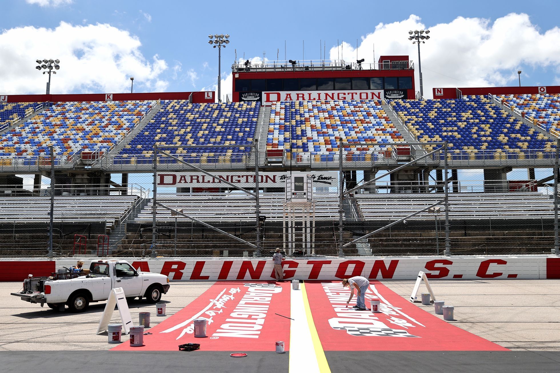 NASCAR 2020, Darlington I: přípravy na závod